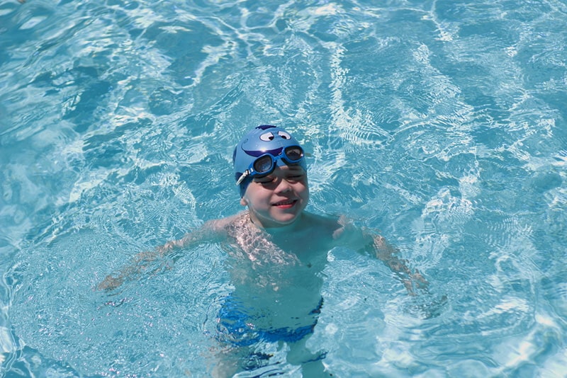 Children who are not old enough can go to the pool to get used to the water